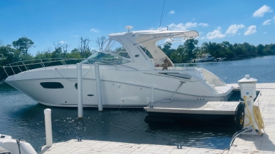 Sea Ray Sundancer 350 &#039;09 **Price Drop**